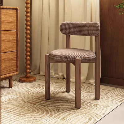 北欧实木羊羔绒餐椅2025新款