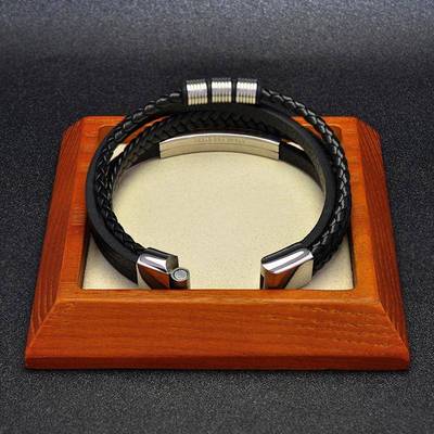 跨境爆款高端皮革手工编织手镯多绳穿珠男士不锈钢手链源头厂家