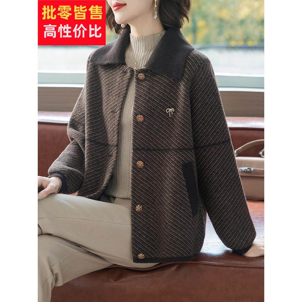 中老年人秋装翻领毛呢外套短款女装2025新款洋气质妈妈装春秋上衣