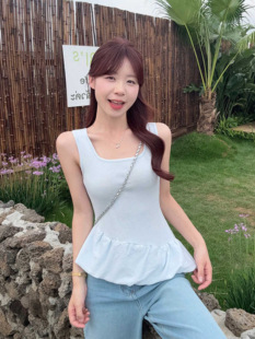 甜美辣妹气质上衣 时尚 温柔度假风蓬蓬荷叶边无袖 吊带背心女夏季 款
