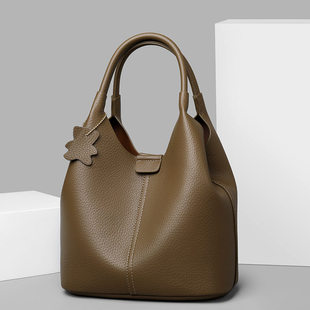 香港真皮手提包女包2026新款斜挎单肩包女时尚软皮包大气女士包包