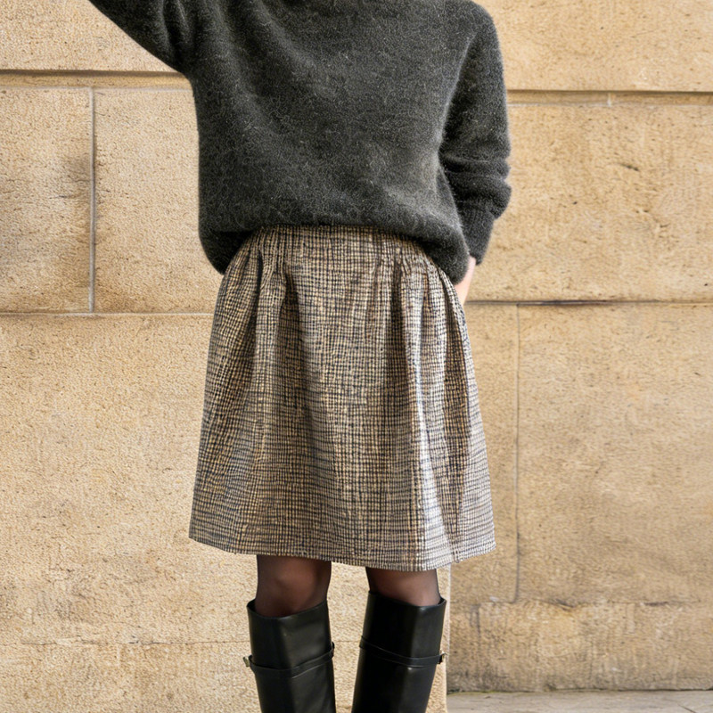 欧货高端定制浅棕色毛呢大码半身裙女2026早春新款细格纹A字裙子,女装/女士精品,大码半身裙,淘宝优惠券,粉丝福利购,淘宝优惠卷