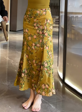 黄色中国风复古印花设计感包臀裙女2025春季新款显瘦高腰时尚长裙