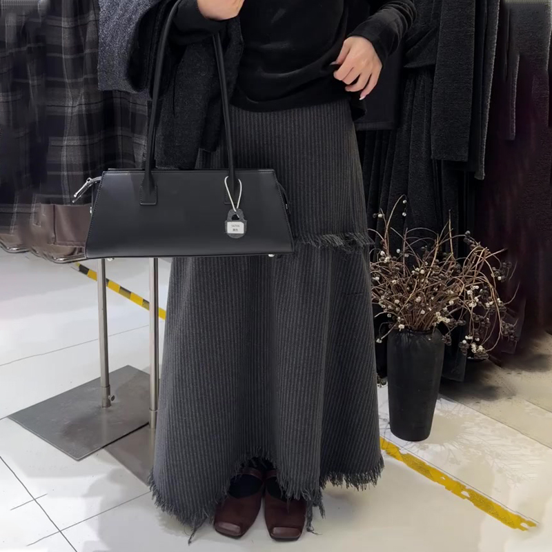 欧货高端定制灰色条纹大码半身裙