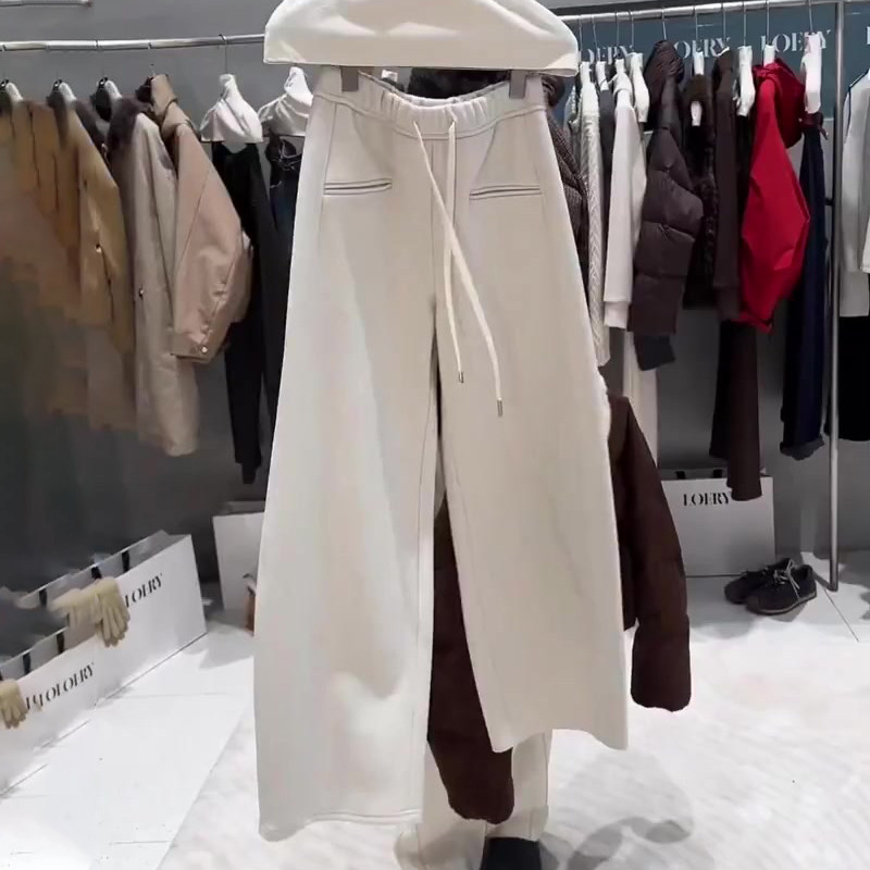 欧货高端定制奶杏色毛呢大码阔腿裤女2025冬季新款加厚慵懒弯刀裤,女装/女士精品,大码裤装,淘宝优惠券,粉丝福利购,淘宝优惠卷