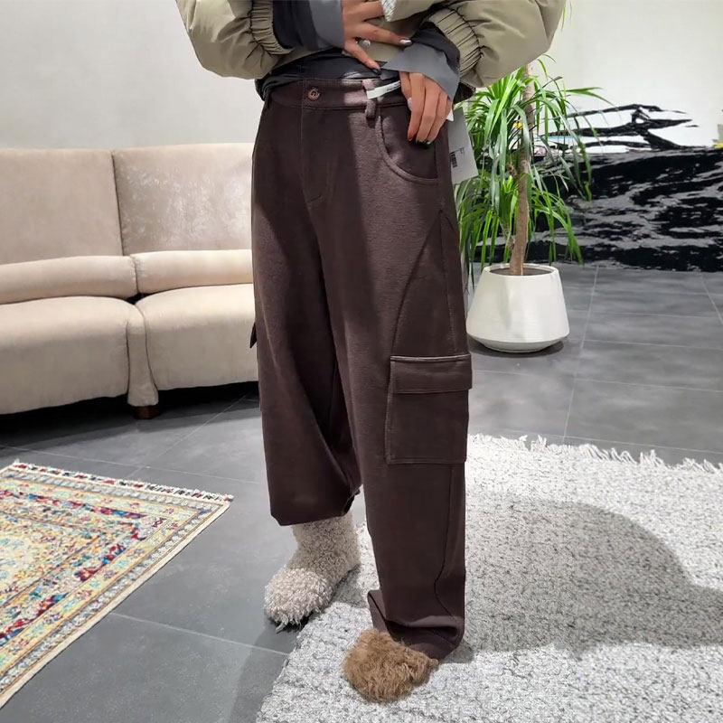 欧货高端定制棕色大码阔腿裤女2025冬季新款加厚慵懒微弯刀工装裤,女装/女士精品,大码裤装,淘宝优惠券,粉丝福利购,淘宝优惠卷