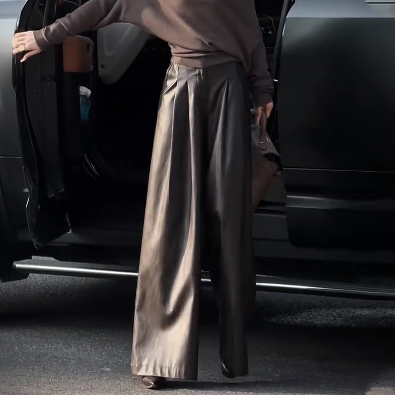 欧货高端定制咖色大码阔腿皮裤女