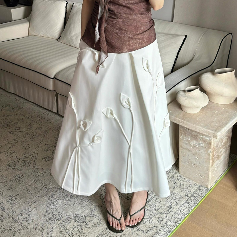 法式复古白色立体花朵·半身裙女2025夏季新款设计感轻奢a字裙子