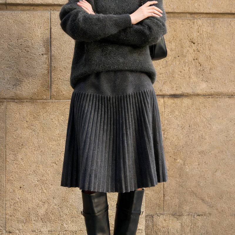 欧货高端定制深灰色针织大码半身裙女2026早春新款慵懒风百褶裙子,女装/女士精品,大码半身裙,淘宝优惠券,粉丝福利购,淘宝优惠卷