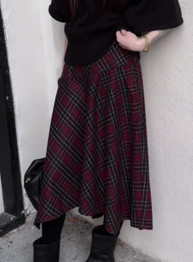 欧货高端定制暗红色格纹大码半身裙女2026早春新款减龄百搭A字裙