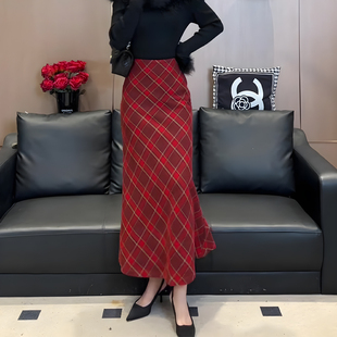 复古格子安可拉红大码长款宽松半身裙女2025冬季新款高腰鱼尾裙子
