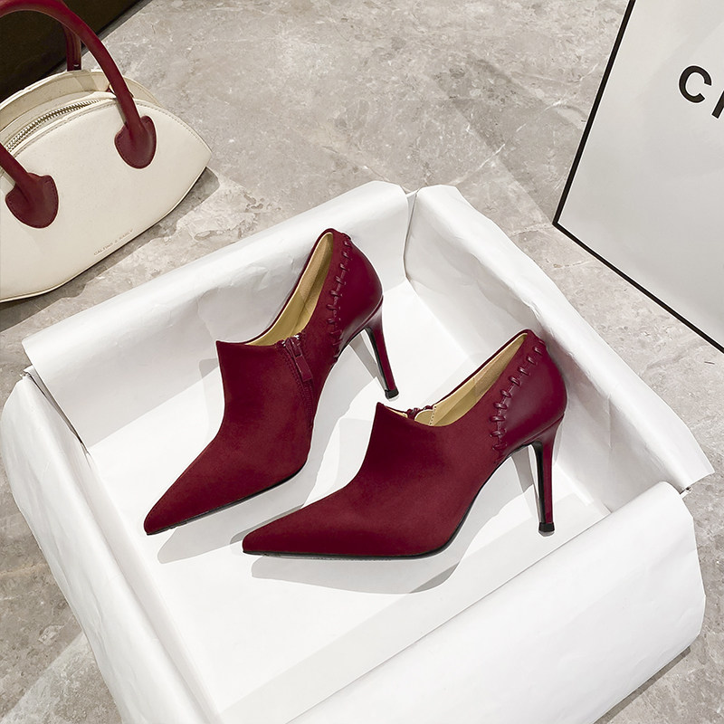 2025秋冬季新款深口尖头细跟御姐不累脚设计感小众酒红色高跟鞋女