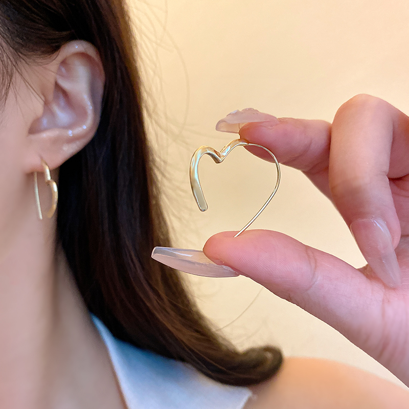 那片海简约爱心耳钉女