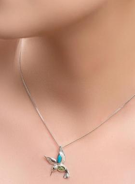 独立站欧美新款简约时尚蜂鸟琥珀石吊坠个性镶嵌绿松石项链