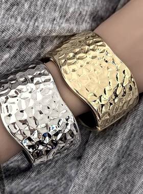 跨境不规则光面合金手镯时尚欧美简约手环个性凹凸设计感手饰