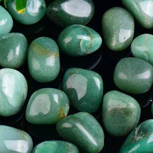 天然绿东陵大颗粒抛光东陵玉碎石光原石扩香石香薰石工艺品摆件