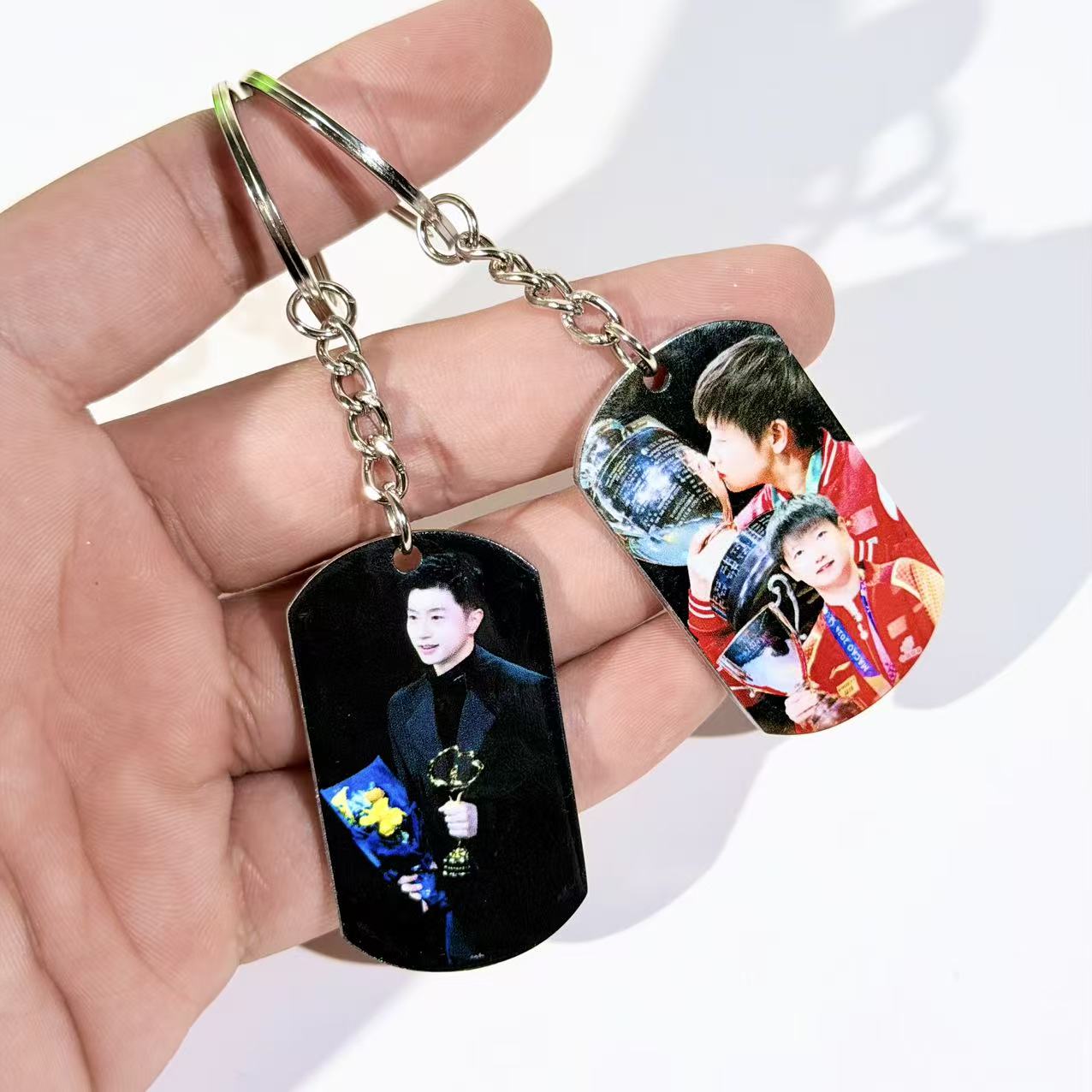 孙颖莎王楚钦莎头组合挂件乒乓球周边钛钢金属不锈钢军牌钥匙扣