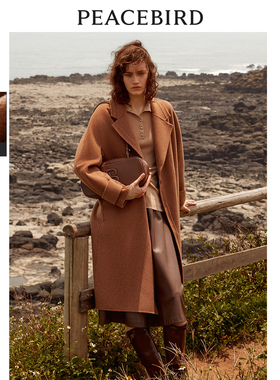 太平鸟女装品质驼绒牦牛绒黑金翻领双面呢大衣冬A1AAD4351