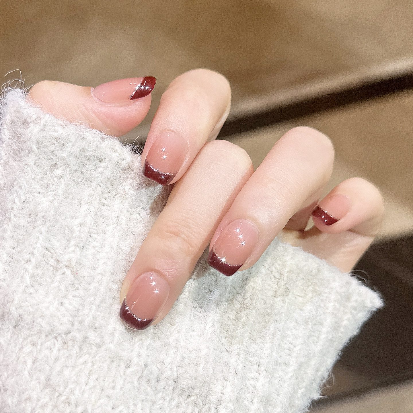 新年美甲贴片法式短款气质日常显白假指甲成品手工光疗孕妇穿戴甲,彩妆/香水/美妆工具,穿戴甲/甲片,淘宝优惠券,粉丝福利购,淘宝优惠卷