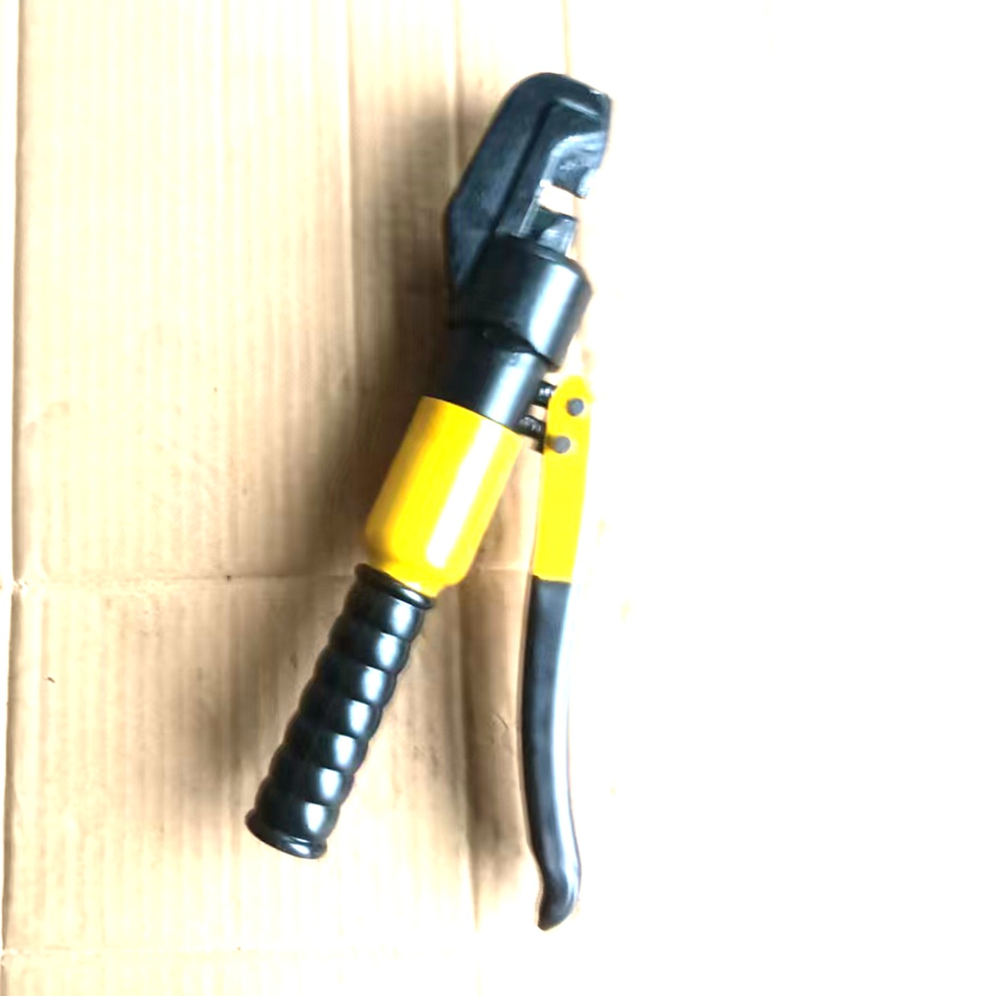 冰箱配件维修工具压缩机封口铜管自动截断液压制冷板蒸发器过滤器