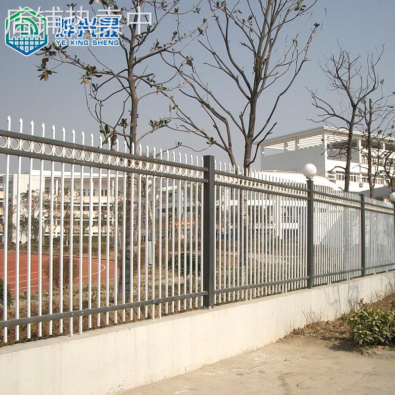厂家直供铁丝围网护栏网车间隔离网 小区护栏网厂房围栏护栏网
