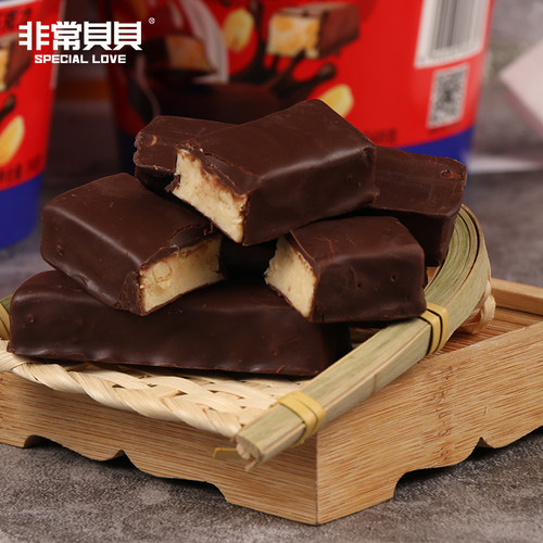 牛轧糖坚果巧克力花生糖能量棒
