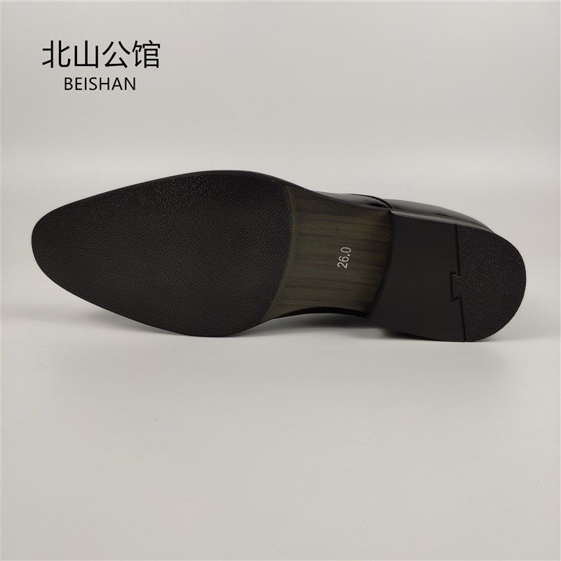 正装英伦男鞋上班鞋男日本u商务三接头结婚青年男鞋工作皮鞋男亮,流行男鞋,正装皮鞋,淘宝优惠券,粉丝福利购,淘宝优惠卷