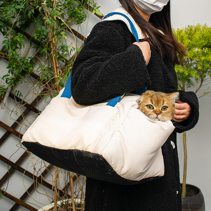 猫包外出便携小型犬背包宠物猫咪狗狗斜挎装猫的单肩外带携带用品