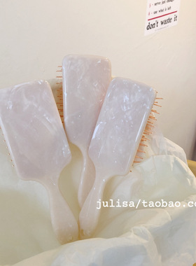 巨好用！软fufu温温柔柔奶杏色大理石纹气囊按摩头皮梳气垫梳子