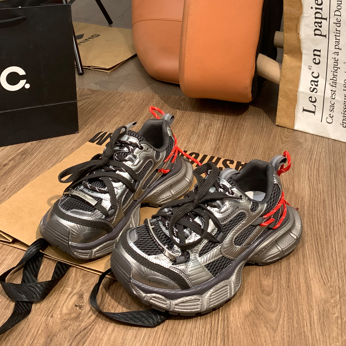 潮流爆款金属银色老爹鞋女