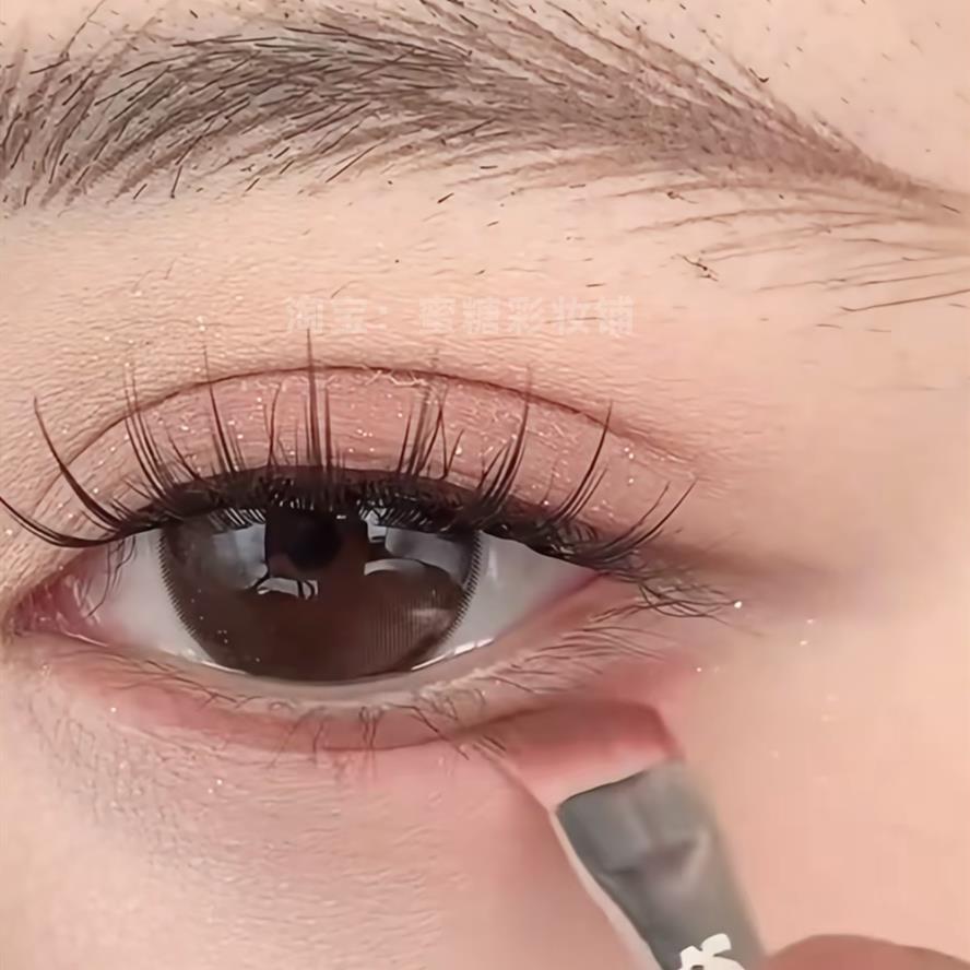 超简单的卧蚕下至画法酒