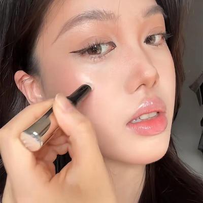 原来定妆后也可以拥有水光