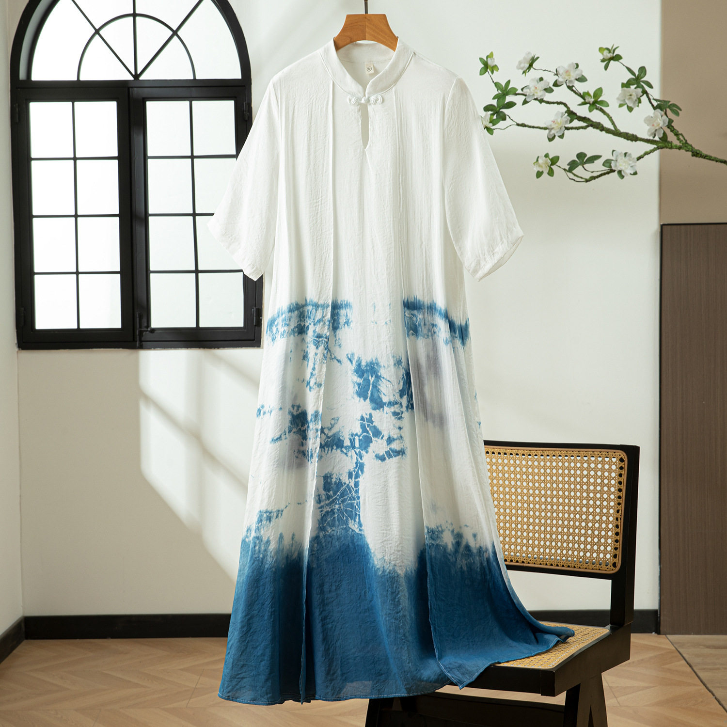 云南手工扎染新中式改良汉服文艺连衣裙女春夏季棉绸盘扣国风长裙