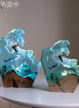 家具装饰鲸鱼水母海洋冲浪办公室桌面艺术实木树脂夜光灯摆件礼品