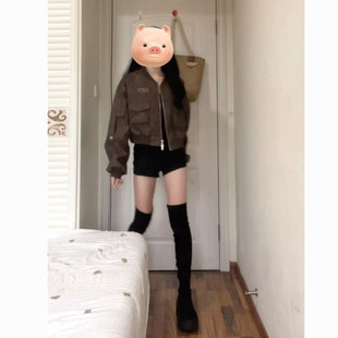 毛呢子高腰短裤女2025新款夏季修身加绒秋冬a字配靴子的打底热裤