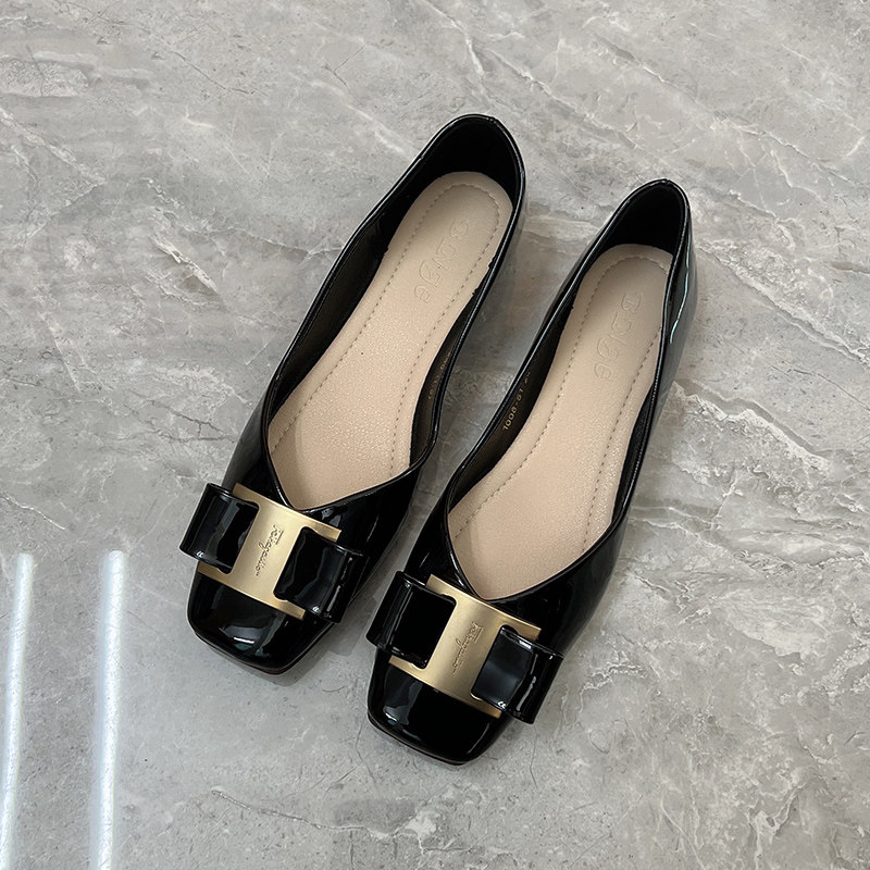 真皮方头平底单鞋女2025年