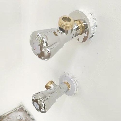 一进二出家用三角阀止水阀冷热水全铜阀门4分开关三通止分水阀