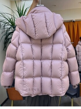 2/24 95绒粉紫色撞色连帽豆腐块中款加厚95白鸭绒羽绒服