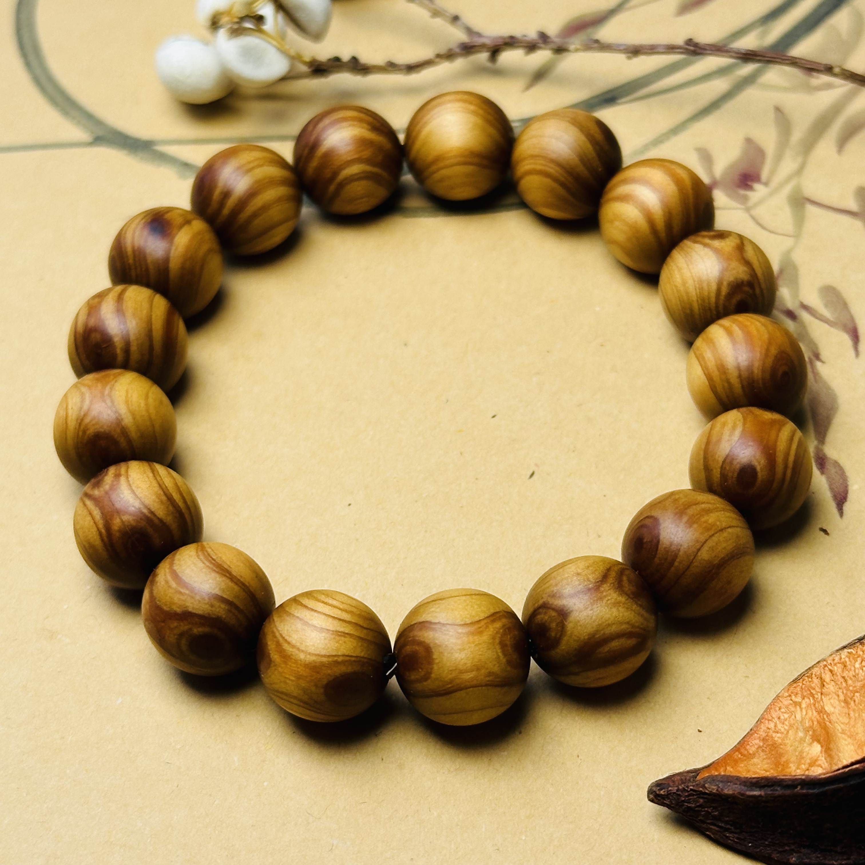 Y-B鬼脸对眼纹崖柏单圈手串