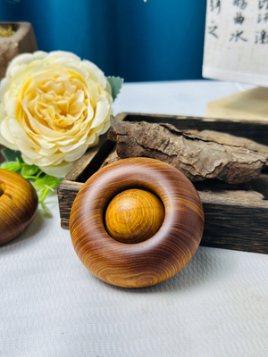 简约时来运转小摆件手心太行崖柏