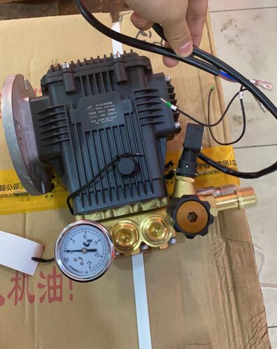 黑猫高压清洗机泵头总成BZ1815A单泵头.配套整机器为BCC1815A机器