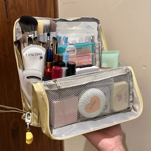 化妆包可站立式防水皮面便携式2026新款手提旅行洗漱化妆品收纳包