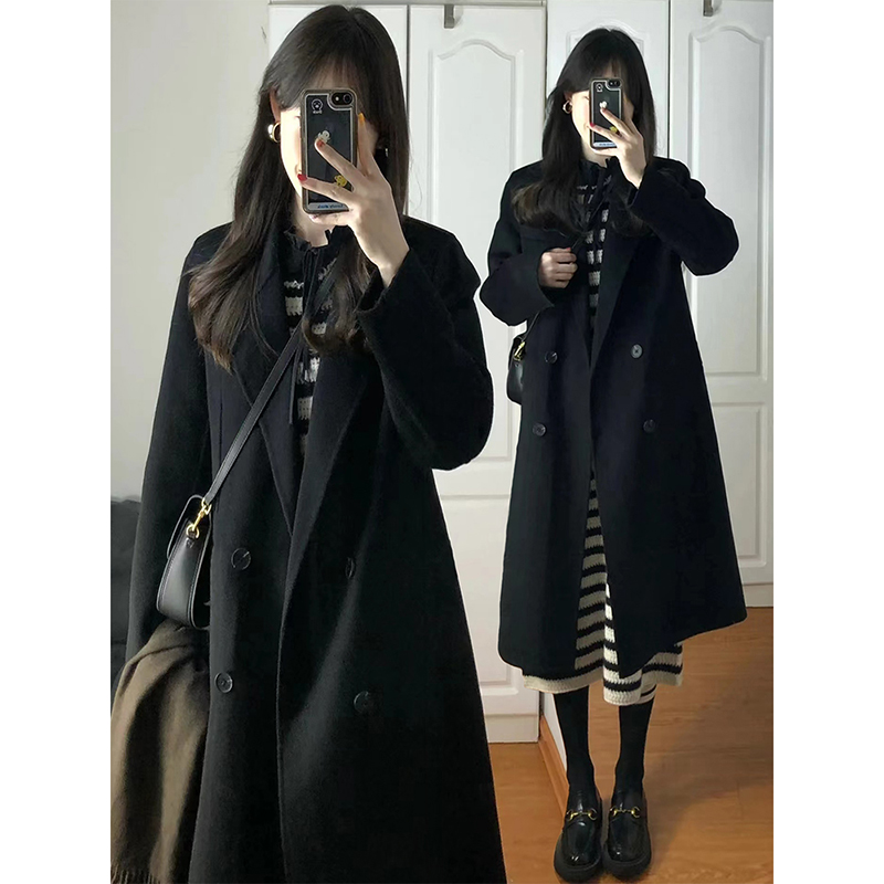 2025新款加厚夹棉黑色大衣女高级感赫本风中长款正肩呢子毛呢外套