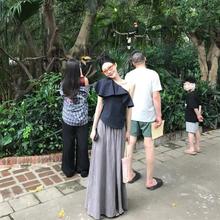 2025新款韩版黑色斜肩不规则荷叶边衬衫女夏季法式修身露肩上衣休