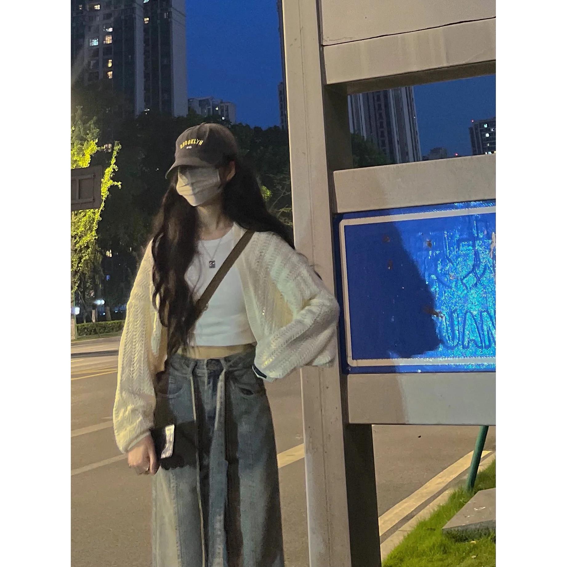 2025新款韩版冰丝防晒针织开 衫女薄款镂空吊带背心外搭罩衫短款