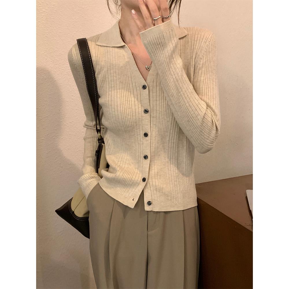 2025新款韩版杏色螺纹针织开衫女春秋polo领上衣轻熟风纯欲V领翻