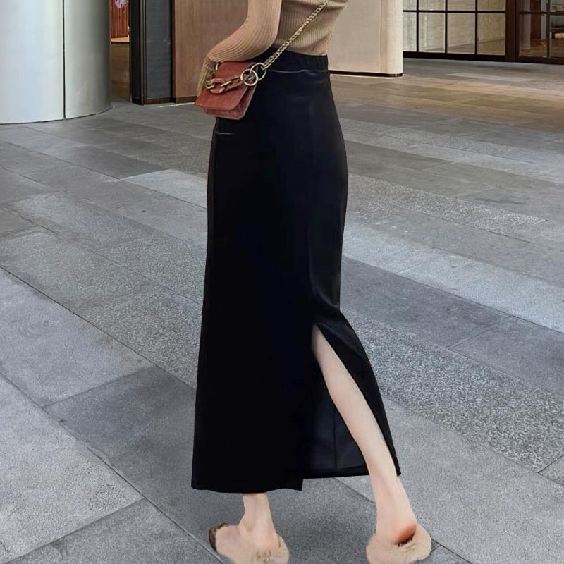 2025新款韩版黑色金丝绒半身裙女2025秋冬新款高级感直筒气质显瘦