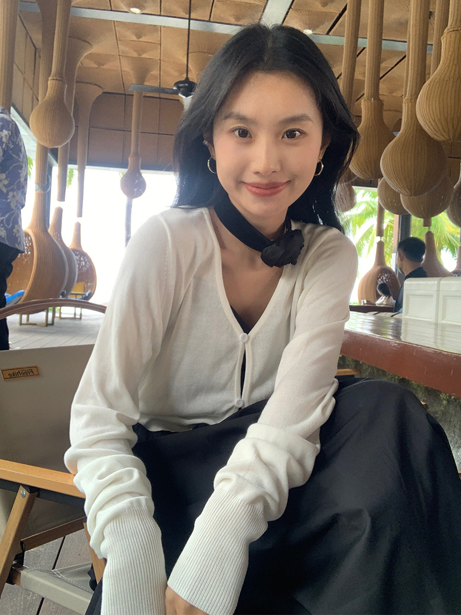 义乌市楠涛服饰有限公司法式短款针织开衫女2023夏季防晒披肩上衣