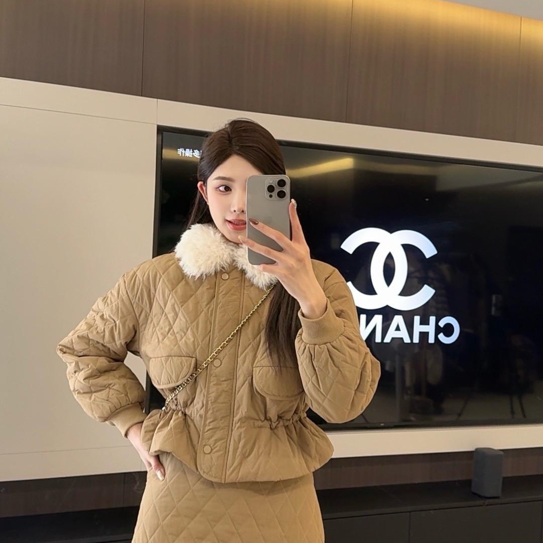 一善小众设计衣外套+半身裙套装(不可拆卸环保毛毛领)7621