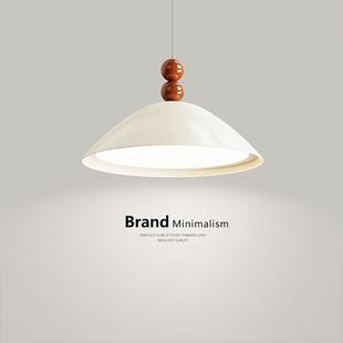 Cream The the Windsors. chandelier